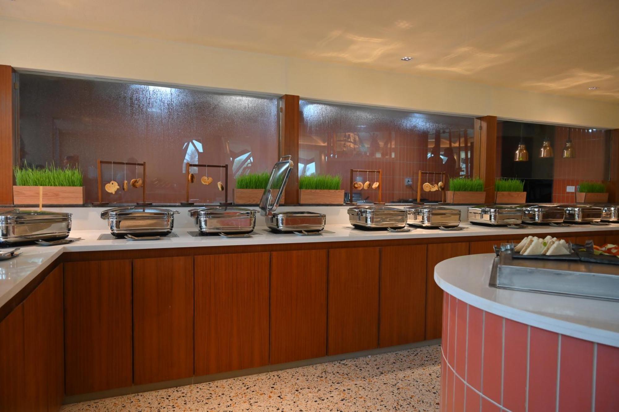 The Park Visakhapatnam Hotel Exterior photo